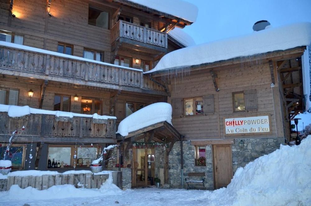 Chilly Powder - Hotel Au Coin du Feu
