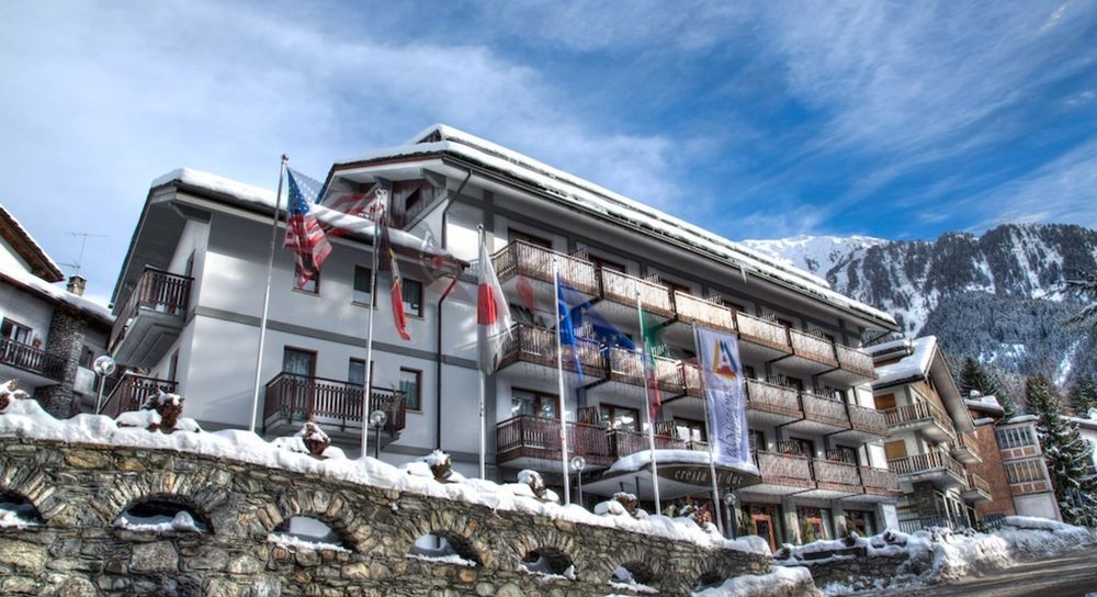 Cresta Et Duc Hotel