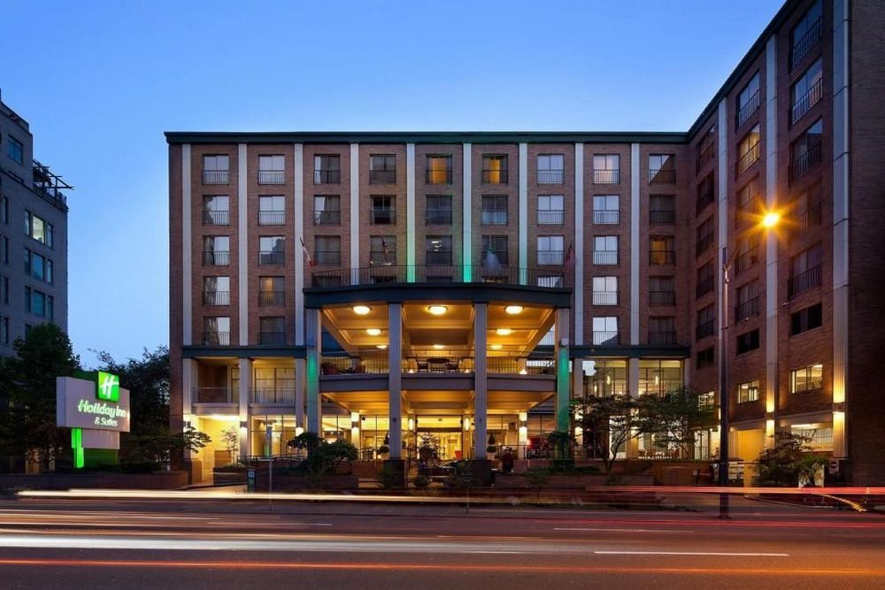 Holidays Inn & Suites Vancouver