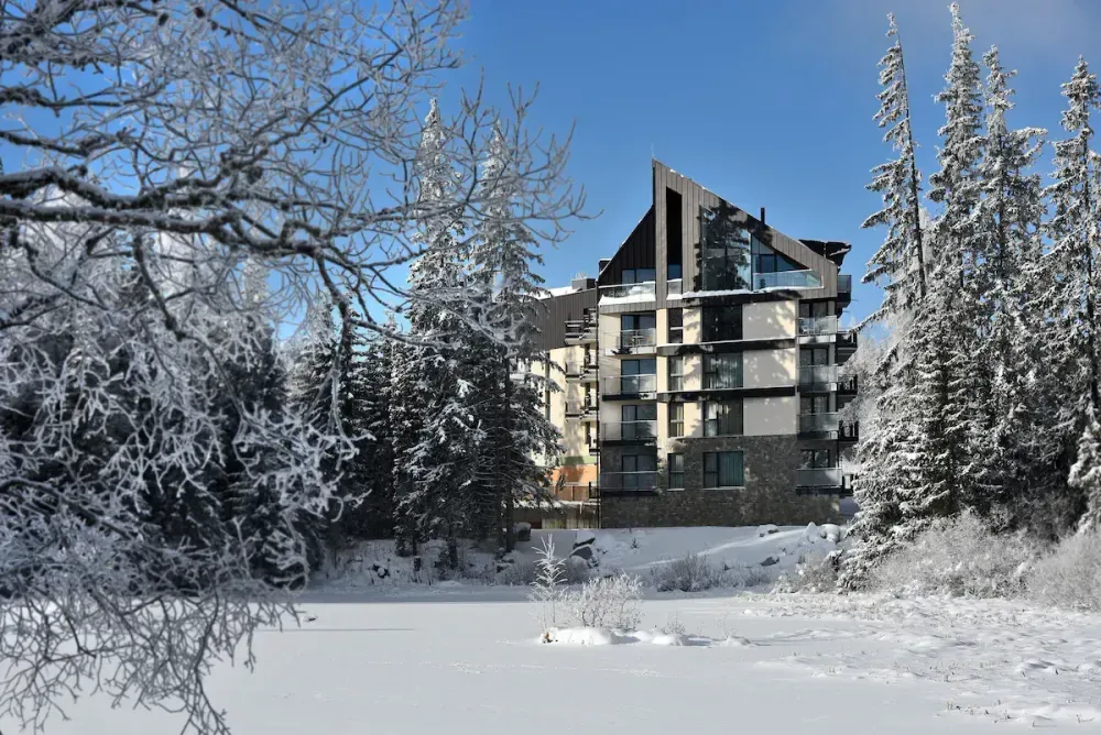 Aplend - Lake Resort