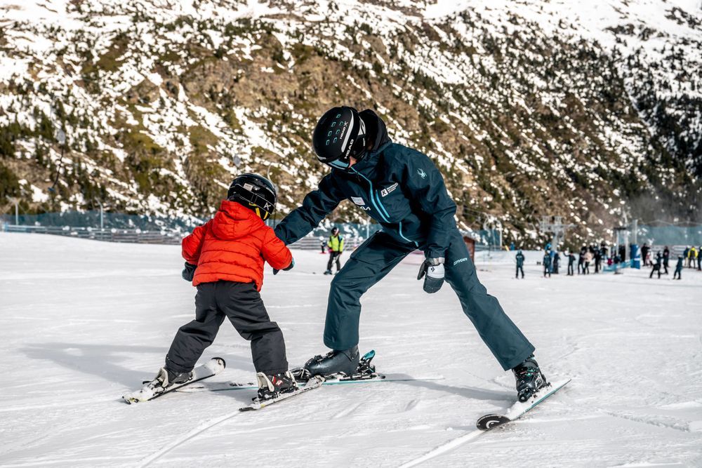 Encamp Ski School