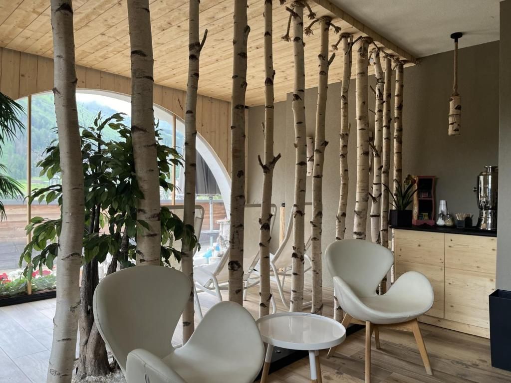 Slide 4