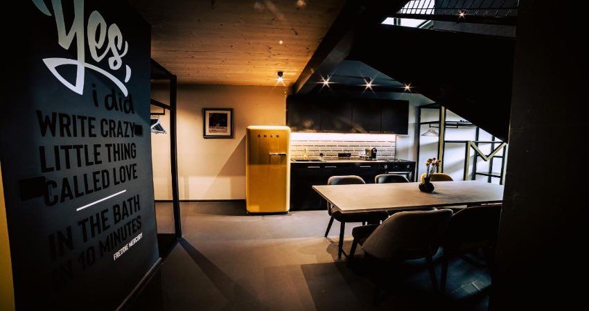 Boutique Apartments Old School Image 8