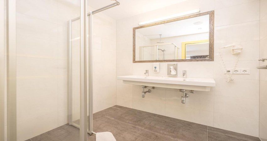 Harakiri Hotel  Image 6