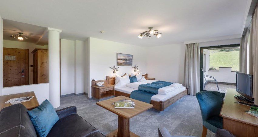 Hotel AlpenSchlossl Image 2