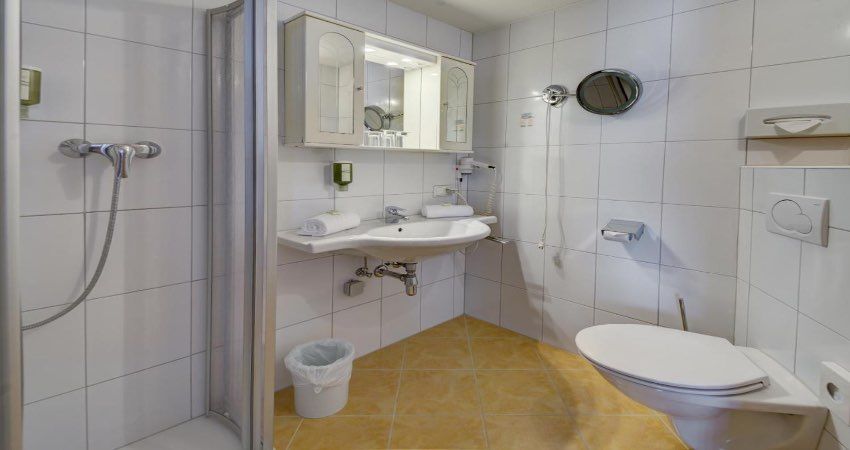 Votters Hotel Image 7