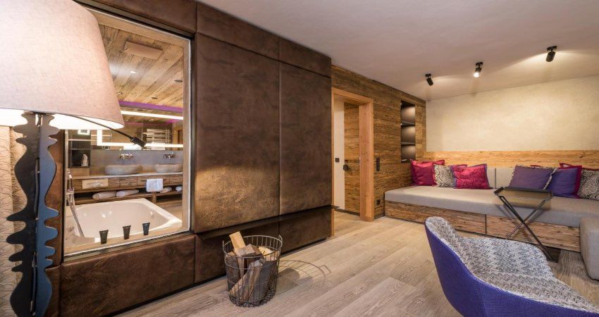 eva, VILLAGE Image 4