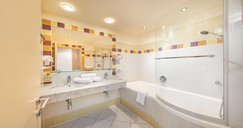 Sunny Solden Image 14