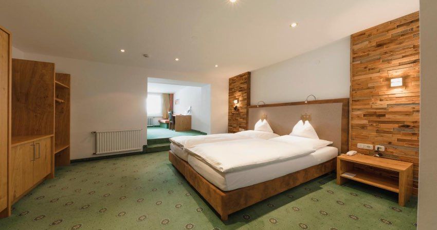 Schwarzer Adler Hotel Image 5