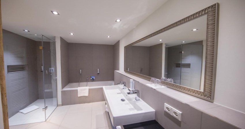 Hotel Two Timez Image 5