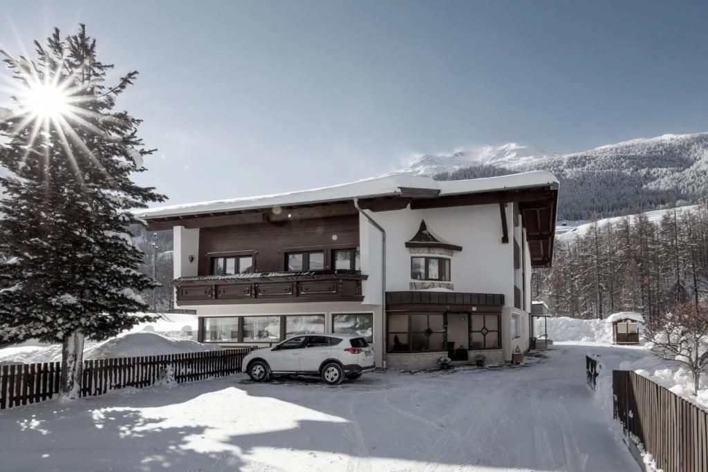 Garni Rustica Featured Image