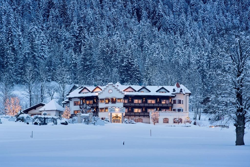 Hotel AlpenSchlossl Featured Image