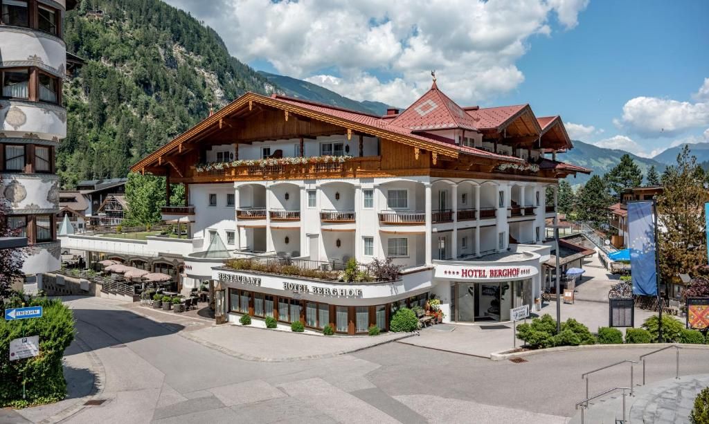Hotel Berghof Featured Image