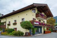 Bergviewhaus Apartments Featured Image