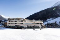 Hotel Arlmont Featured Image