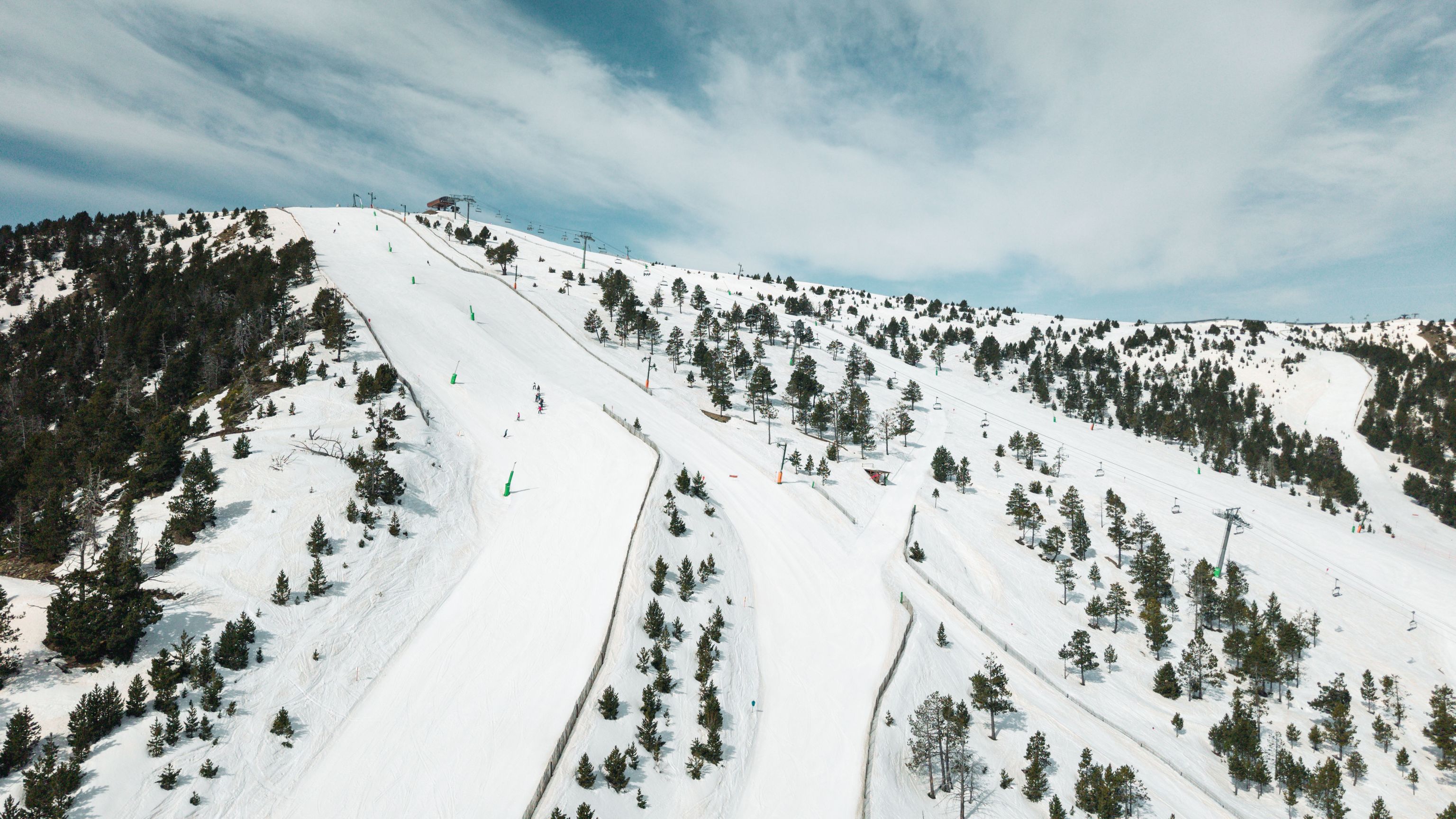 What is the best month to ski in Andorra?