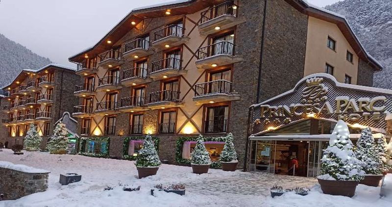 Which hotels in Andorra have spas?